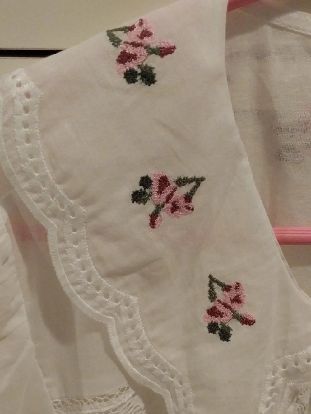 Maison d Amelie White Embroidered Peter Pan Collar Ladies' Top